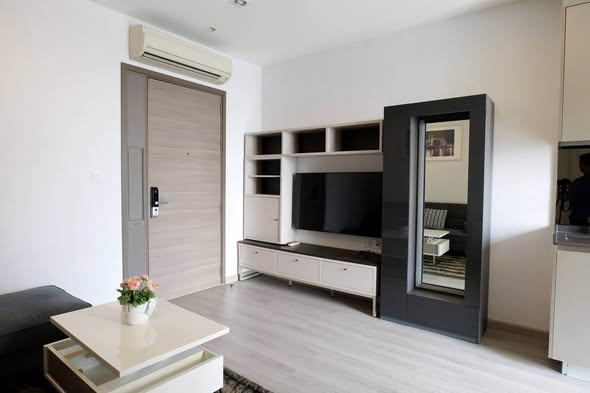 living room and bedroom and room interior of The Room Sukhumvit 69