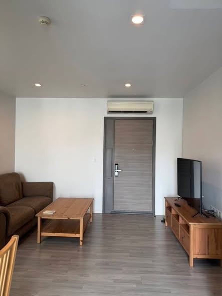 room interior of The Room Sukhumvit 69