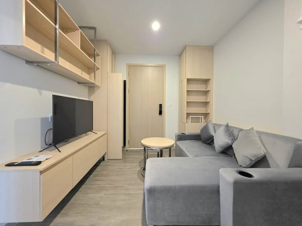 living room of The SHADE Sathon 1 (เดอะเชดด์ สาทร 1)