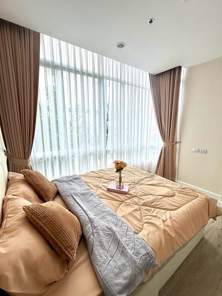 bedroom of The Sky Sukhumvit