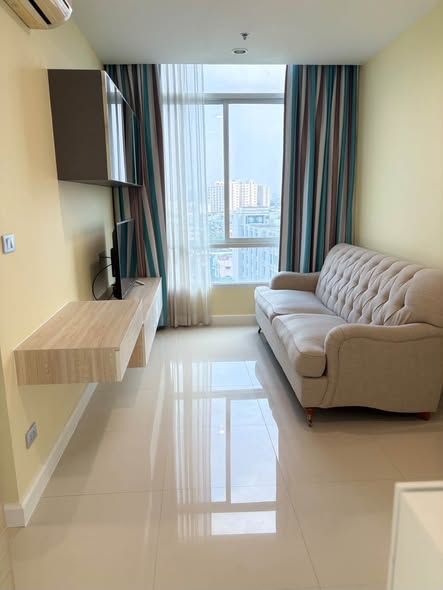 living room and bedroom of The Sky Sukhumvit