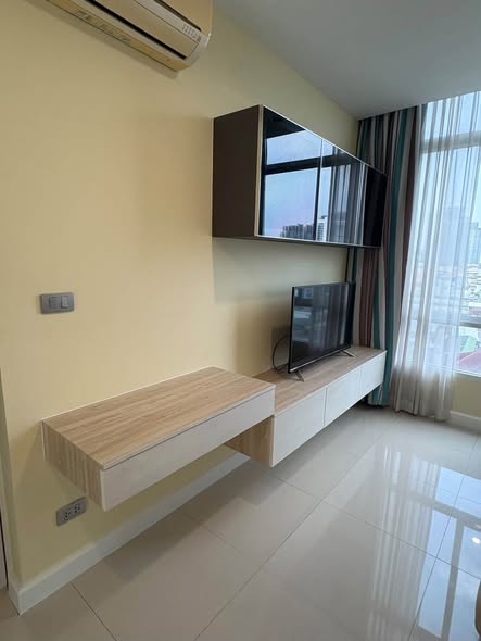 room interior of The Sky Sukhumvit