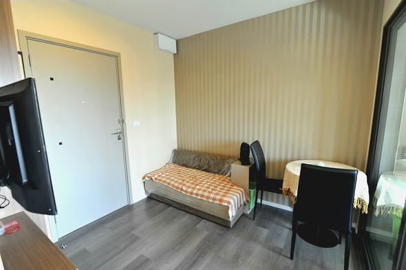 bedroom of The Stage Taopoon – Interchange