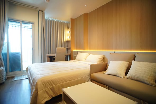 bedroom of The Strand Thonglor