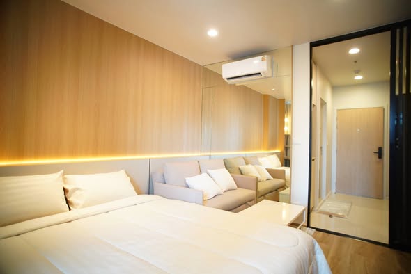 bedroom of The Strand Thonglor
