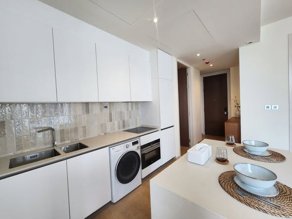 kitchen of The Strand Thonglor