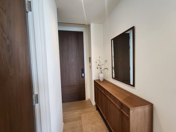 room interior and bathroom of The Strand Thonglor