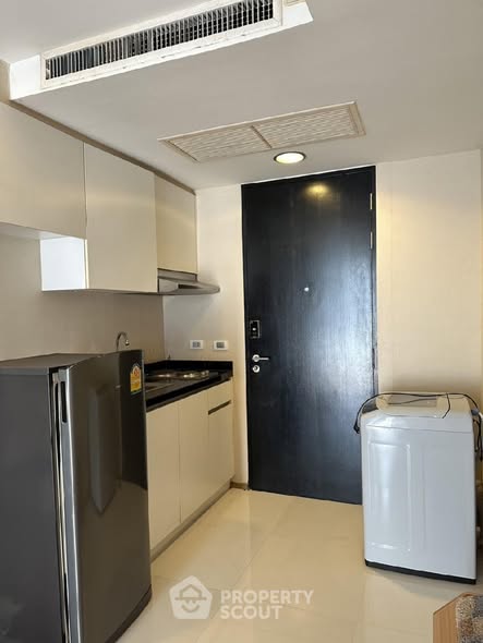 kitchen of The Tempo Ruamrudee