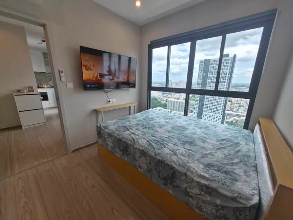bedroom of The Tree Huamak Interchange