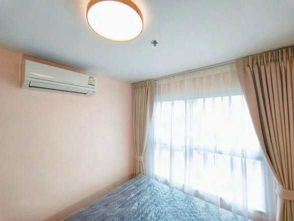 bedroom of The Trust Condo Ngamwongwan