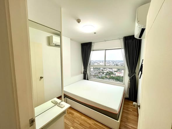 bedroom of The Trust Condo Ngamwongwan