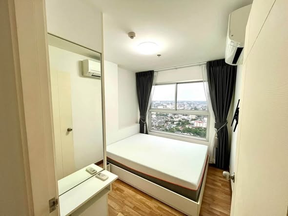 bedroom of The Trust Condo Ngamwongwan