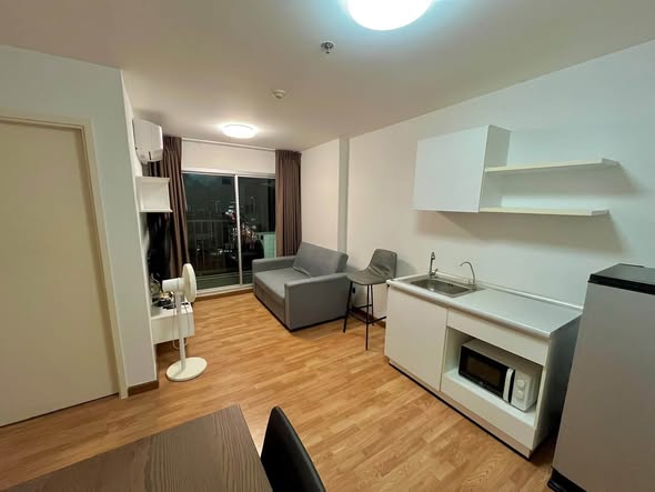 living room of The Trust Condo Ngamwongwan