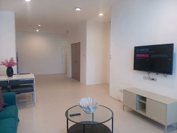 living room of The Waterford Park ตึก 3