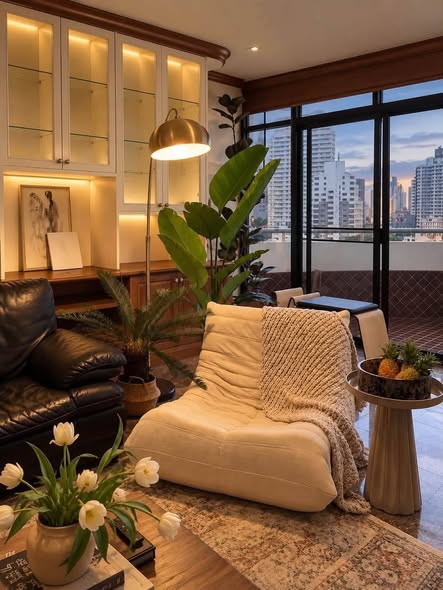 living room of The Waterford Park