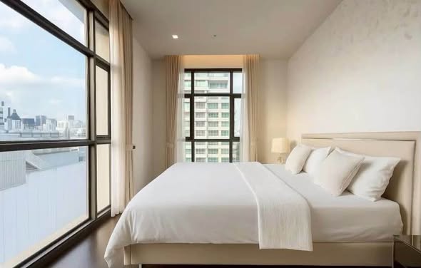 bedroom of THE XXXIX