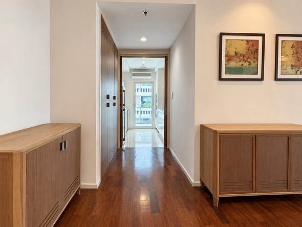 room interior of THEA Private Suites by TH District