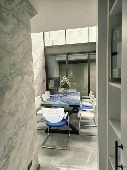 room interior and bathroom of THER Ladprao 93