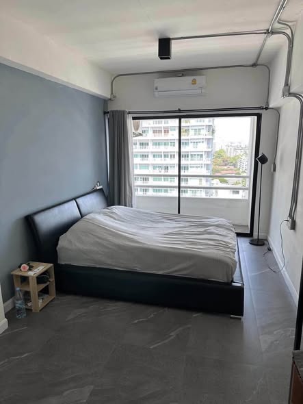 bedroom and room interior of Thong Lo Tower