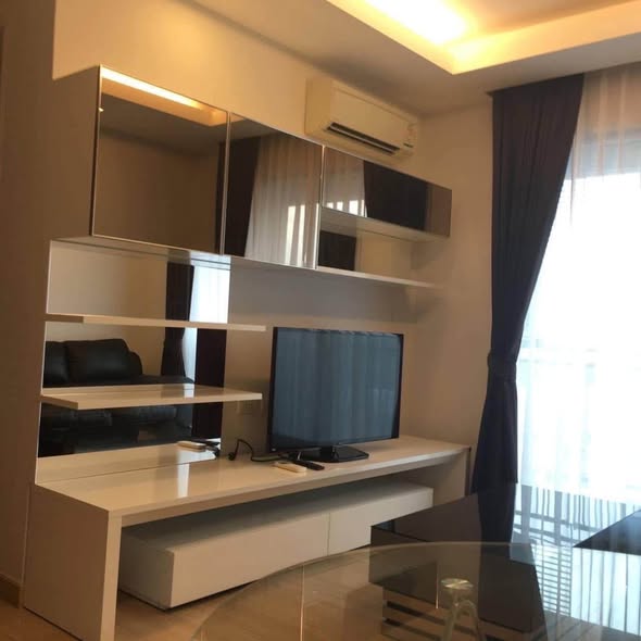 bedroom of Thru Thong Lor