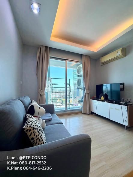 bedroom of Thru Thong Lor