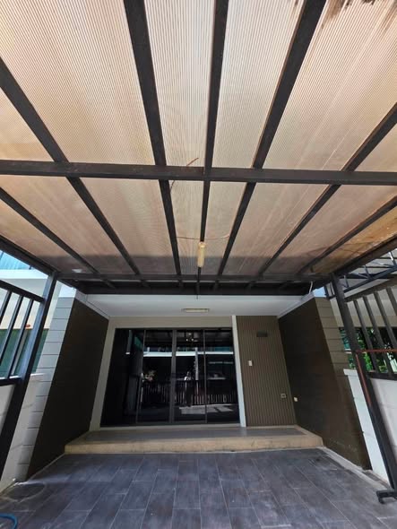 room interior of ทาวน์ อเวนิว เมิร์จ รัตนาธิเบศร์ Town Avenue Merge