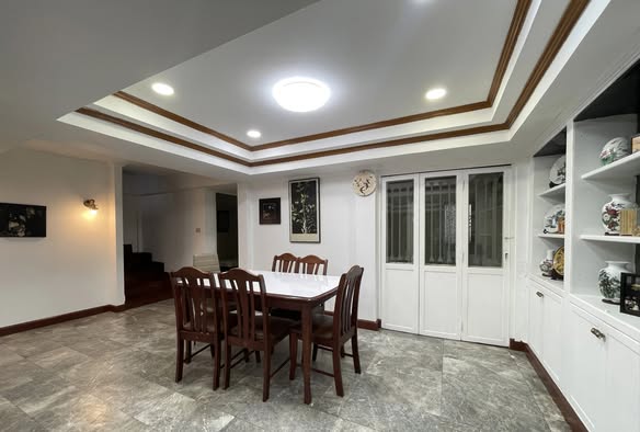 Townhouse Ekkamai 12