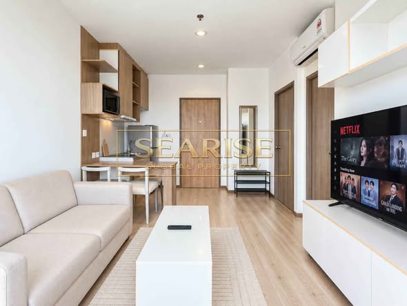 living room of Treetops Condominium
