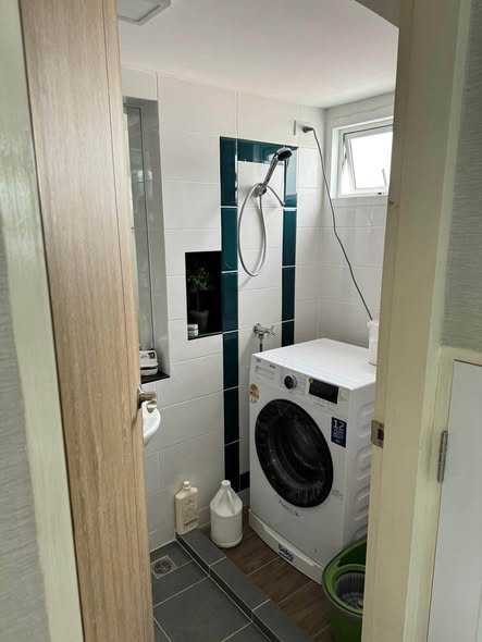 bathroom of Trendy Tara Bangna