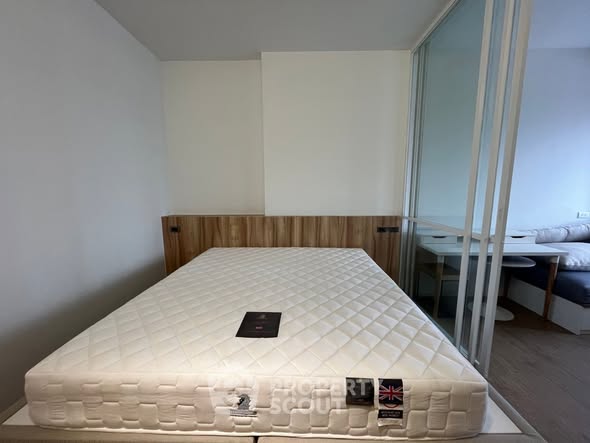 bedroom of Triple Y Residence