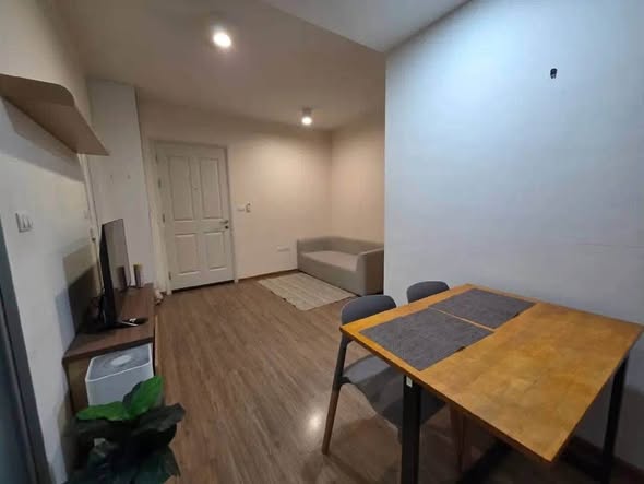 room interior of U Delight​ @ Hua Mak Station​