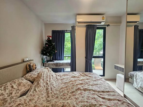 bedroom of UNiO Sukhumvit 72