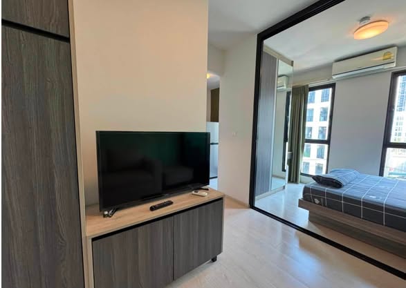 bedroom and room interior of UNiO Sukhumvit 72