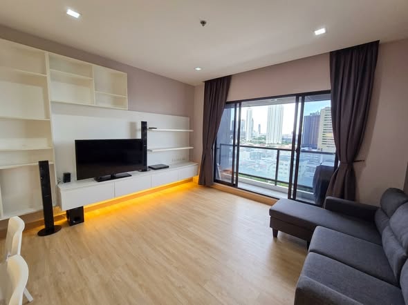 bedroom and living room of Urbano Absolute Sathon-Taksin