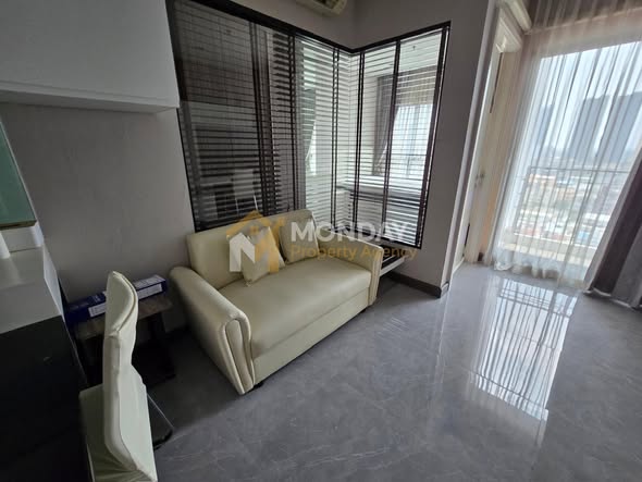 living room and bedroom and room interior of Urbano Absolute Sathon-Taksin