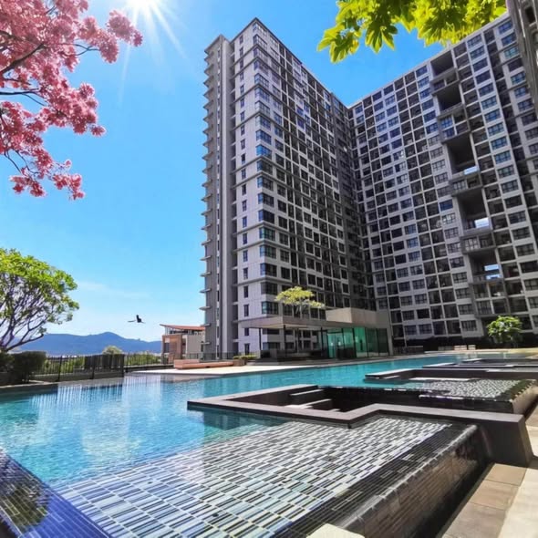 pool of V Condo Salaya