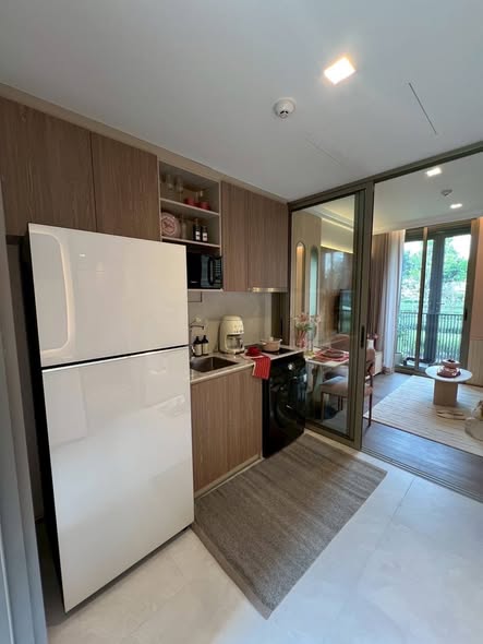 room interior and kitchen of วาลเลส เฮาส์ | valles HAUS