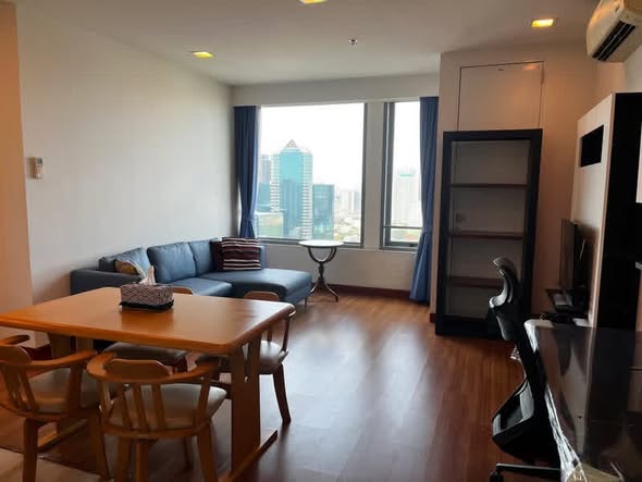 Vantage Condominium