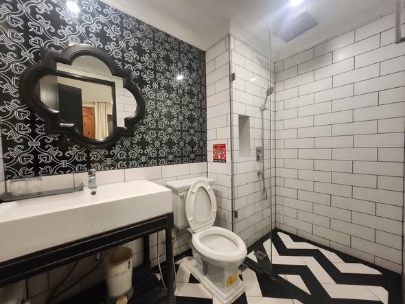 bathroom of Venetian Signature Condo Resort Pattaya