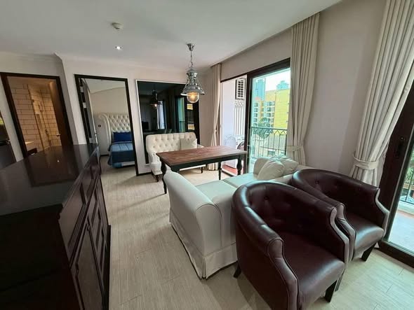 living room and bedroom of Venetian Signature Condo Resort Pattaya