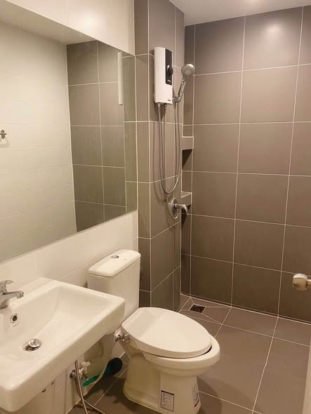bathroom of Verve Saimai-Phaholyothin (เวิร์ฟ สายไหม-พหลโยธิน)