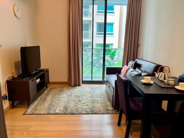 bedroom and living room of Via 49