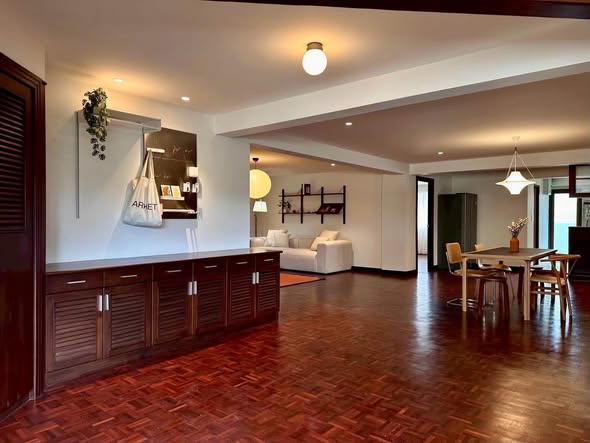 living room and room interior of Via Botani Sukhumvit 47