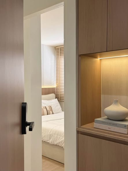 bedroom and room interior of Viengping Mansion condominium