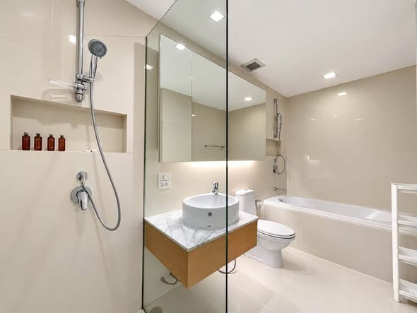 bathroom of Villa Rachakru Condo