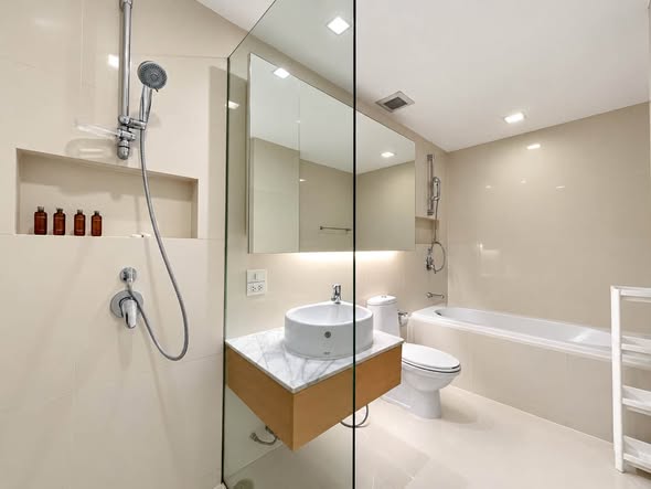 bathroom of Villa Rachakru Condo