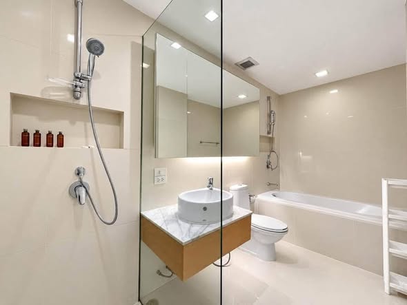 bathroom of Villa Rachakru Condo