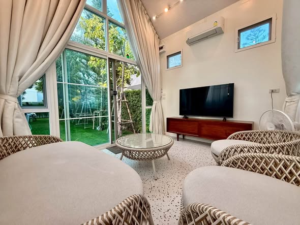 living room of Villaggio Srinakarin-Bangna 2