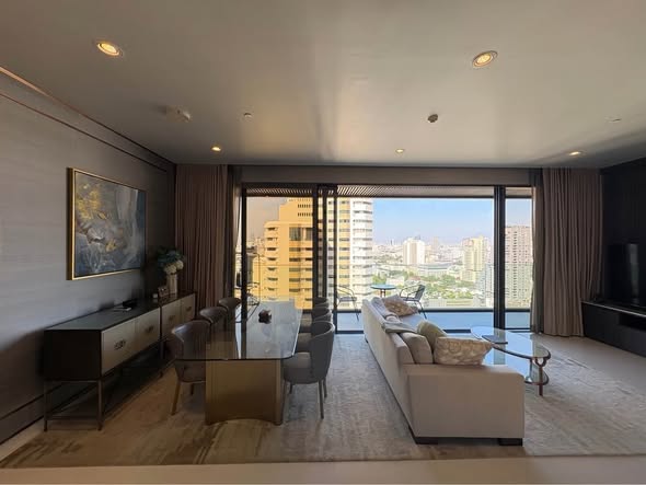 bedroom and living room of VITTORIO Sukhumvit 39 วิตโตริโอ สุขุมวิท 39