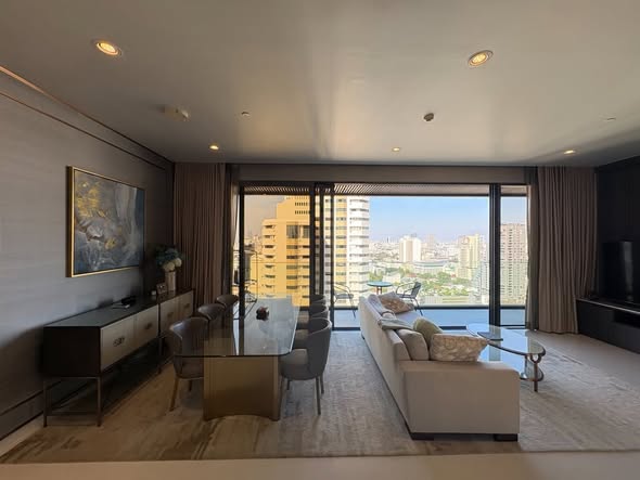 bedroom and living room of VITTORIO Sukhumvit 39 วิตโตริโอ สุขุมวิท 39